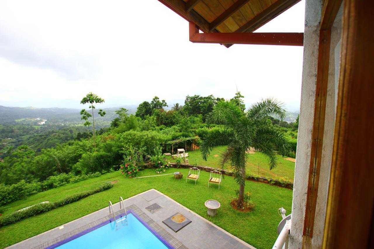 Bed and Breakfast Summit View à Kandy Extérieur photo