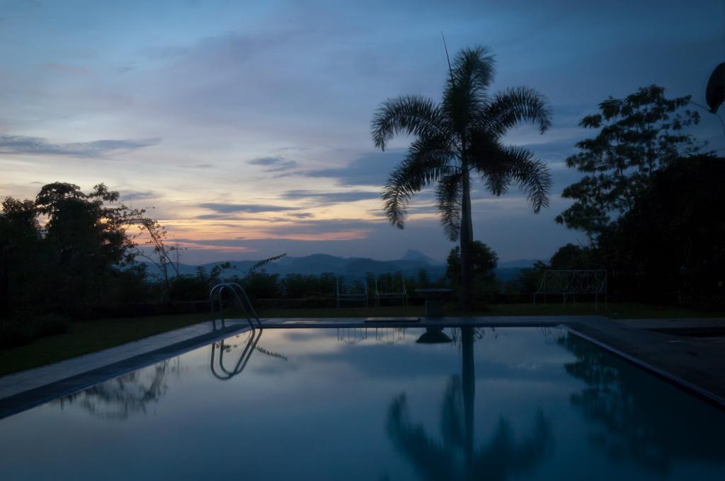 Bed and Breakfast Summit View à Kandy Extérieur photo