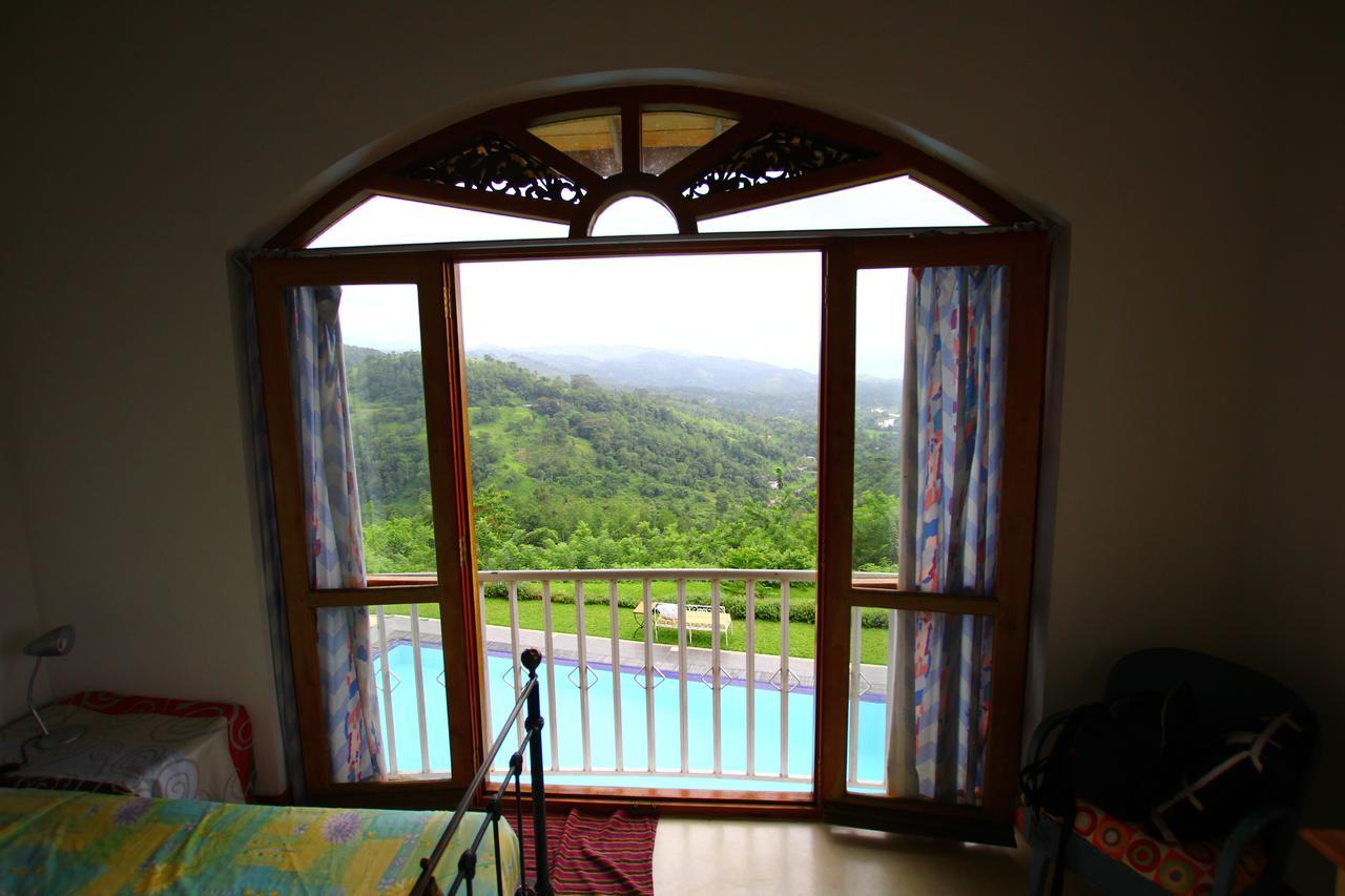 Bed and Breakfast Summit View à Kandy Extérieur photo